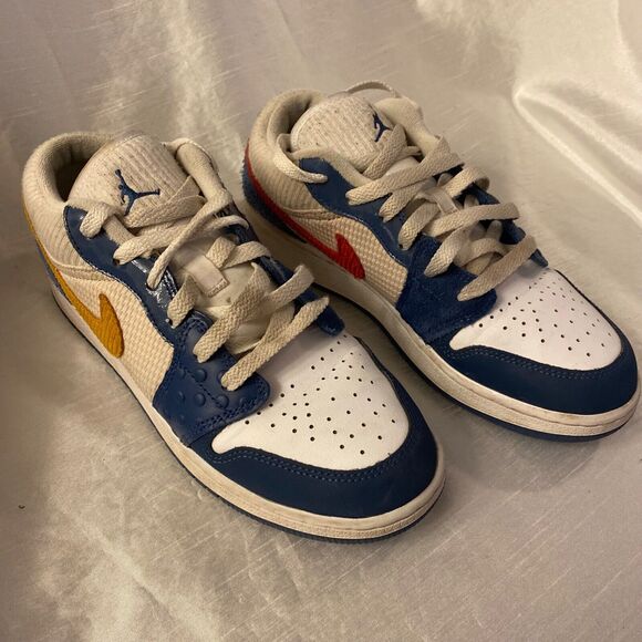 Nike Air Jordan 2022 1 Low SE GS Messy Room Sneakers Size 7 Youth Shoes - Picture 3 of 7